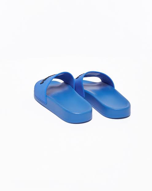Balenciaga logo-embossed pool slides