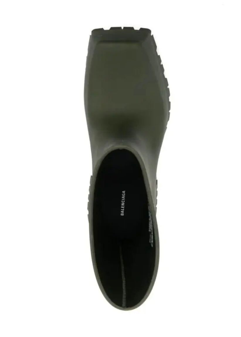 Balenciaga Trooper rubber boots