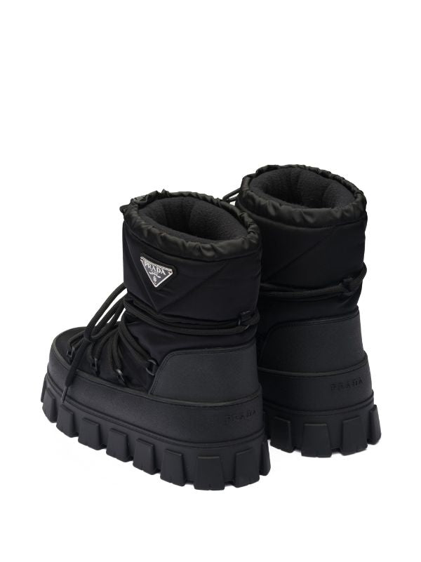 Prada logo-plaque snow boots