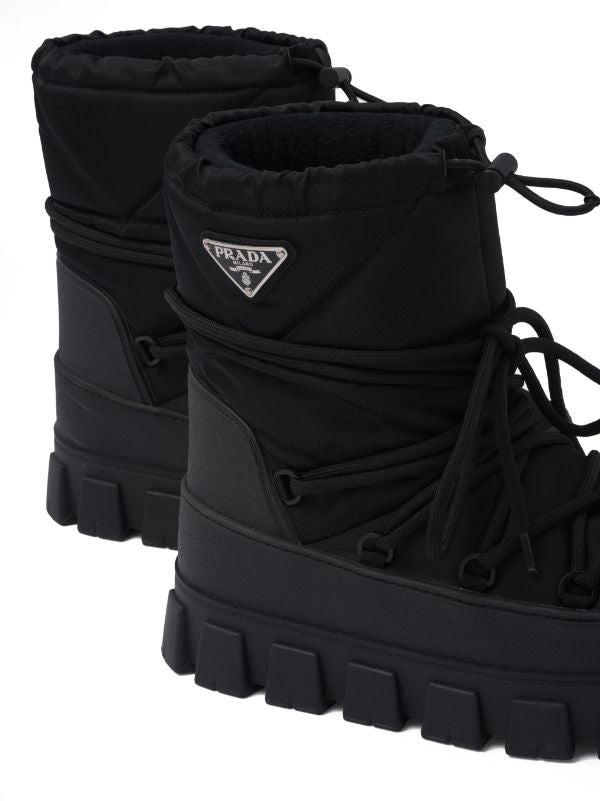 Prada logo-plaque snow boots