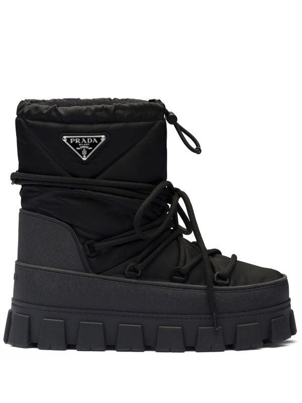 Prada logo-plaque snow boots