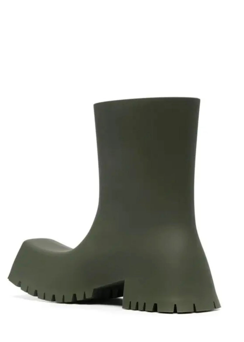 Balenciaga Trooper rubber boots