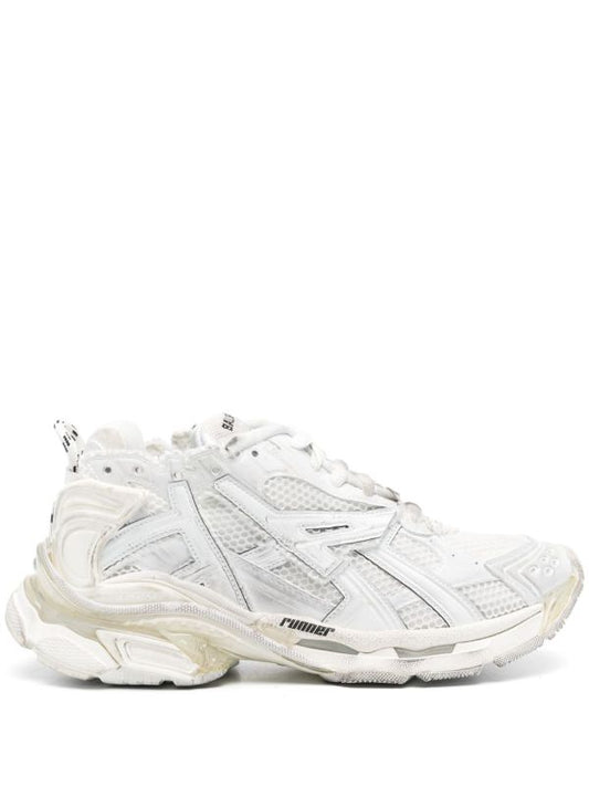 Balenciaga low-top runner sneakers