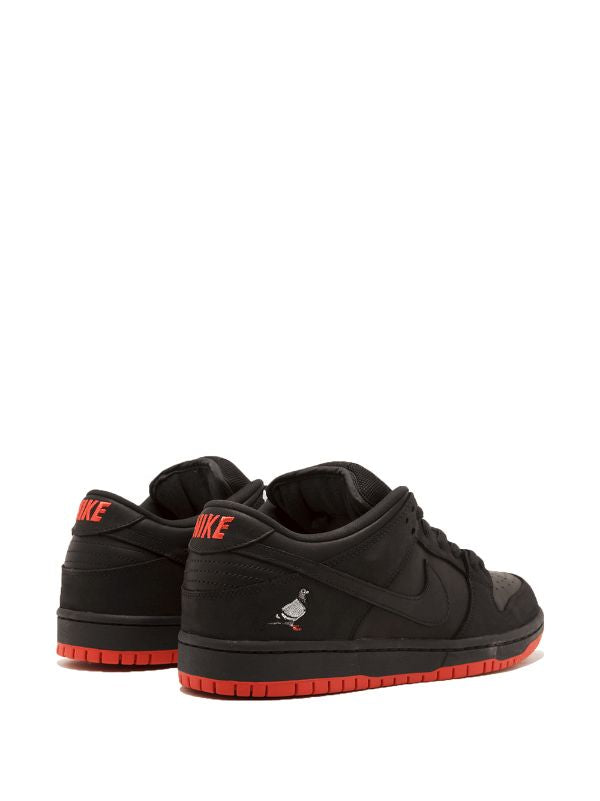 Nike SB Dunk Low TRD QS "Black Pigeon" sneakers