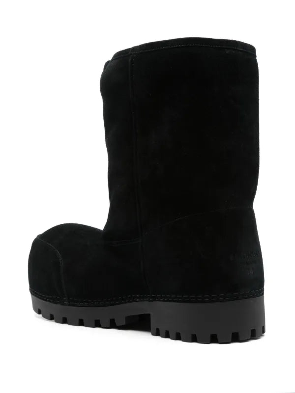 Balenciaga Alaska fur high snow boots