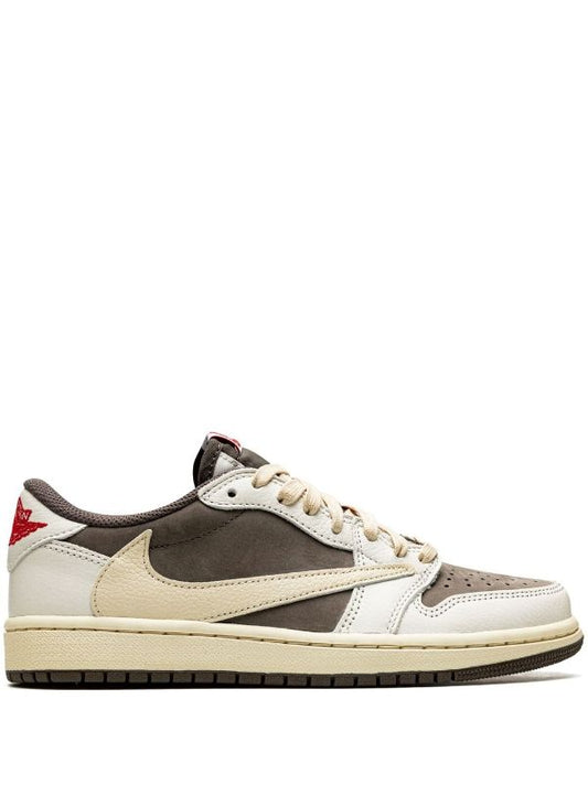 Jordan x Travis Scott x Air Jordan 1 Low OG “Reverse Mocha” sneakers
