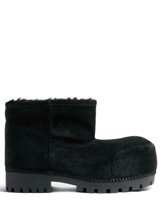 Balenciaga Alaska fur snow boots